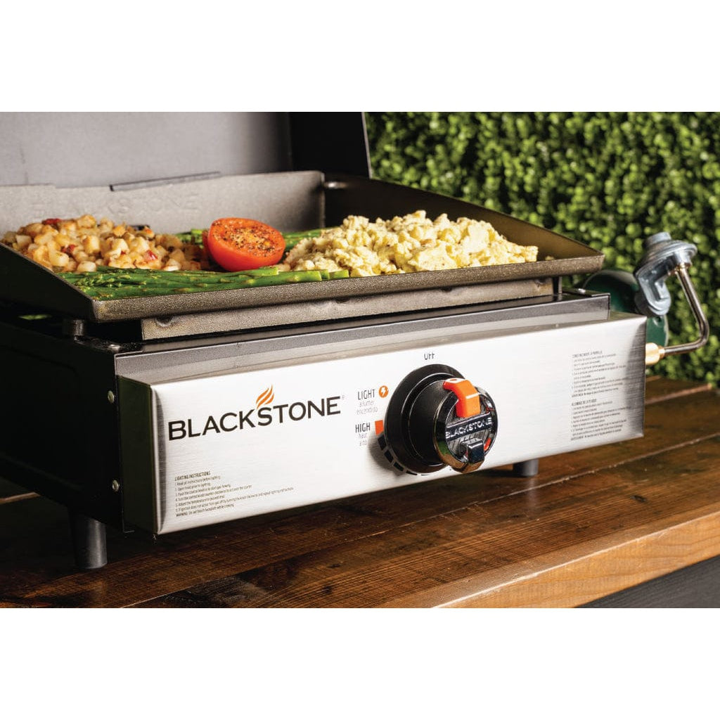 Blackstone Not Qualified for Free Shipping Blackstone Tabletop Griddle with SS Front Plate and Hood 17" #1814