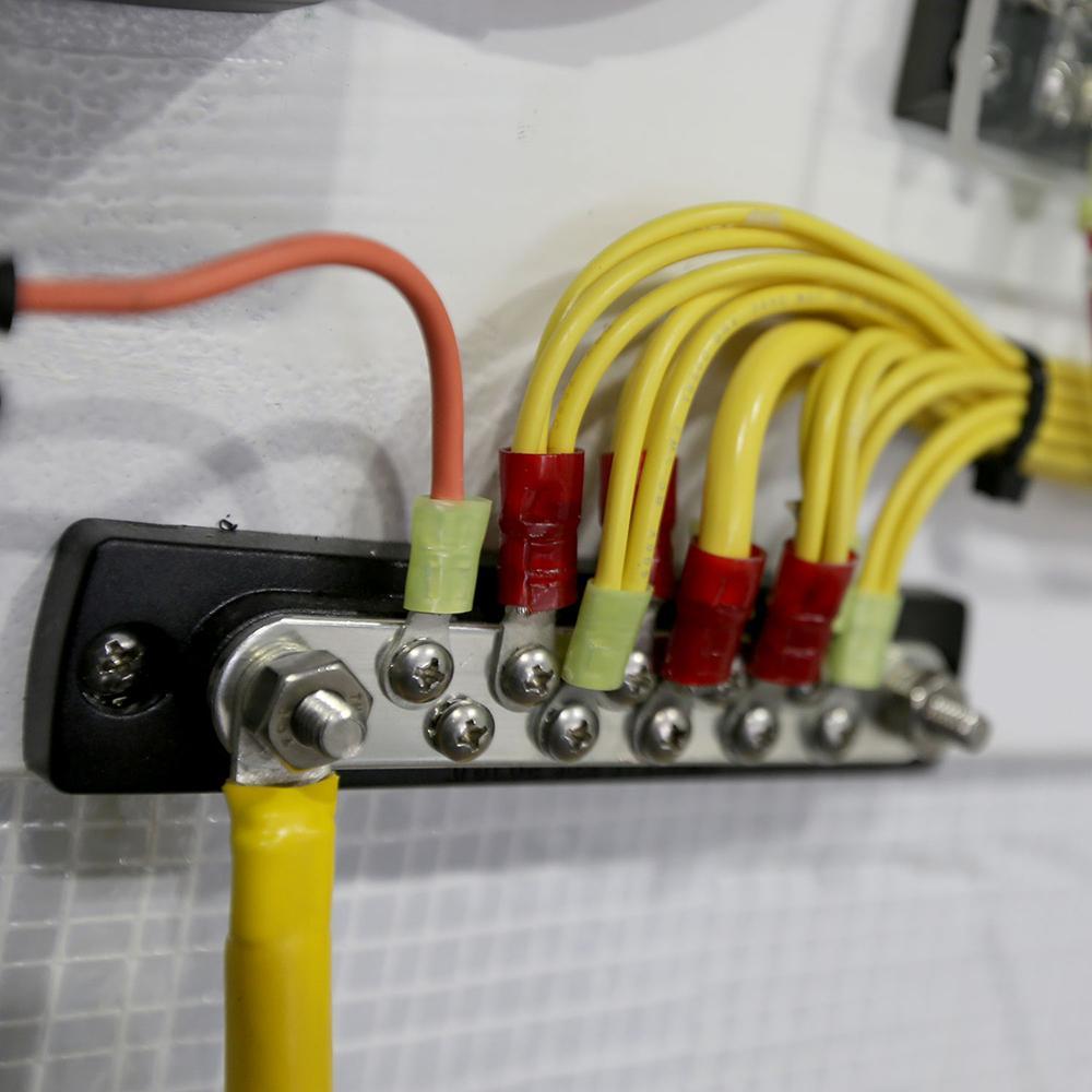 Blue Sea 150a Common BusBar 10 x #8-32 Screw Terminal w/Cover #2300