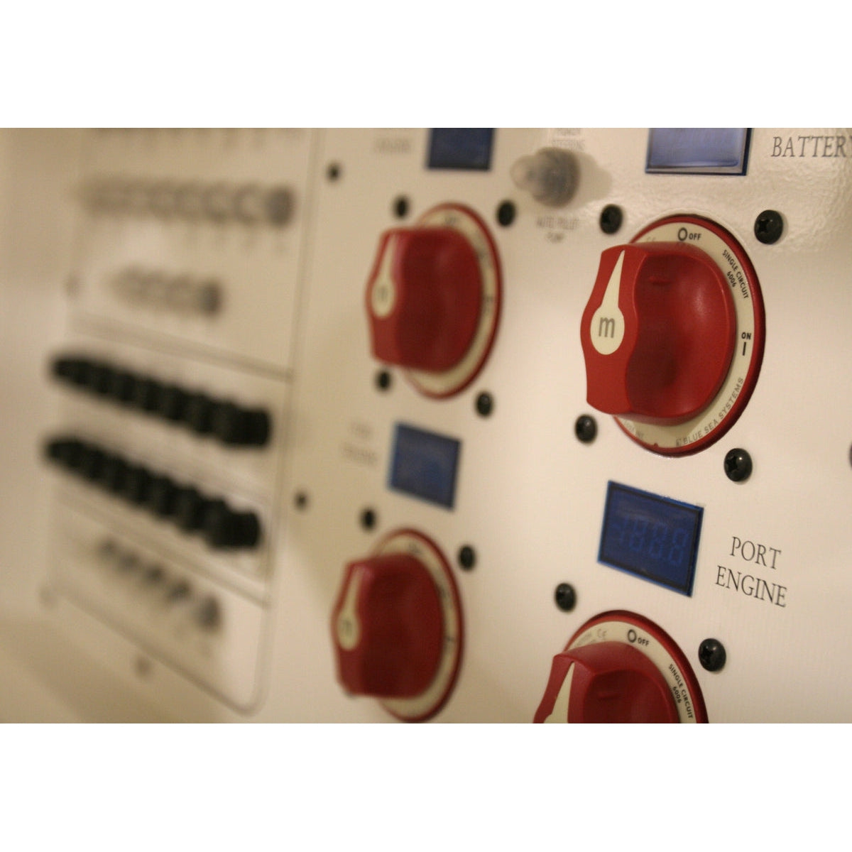 Blue Sea System Qualifies for Free Shipping Blue Sea M-Series Mini Battery Switch Single-Circuit ON/OFF #6006