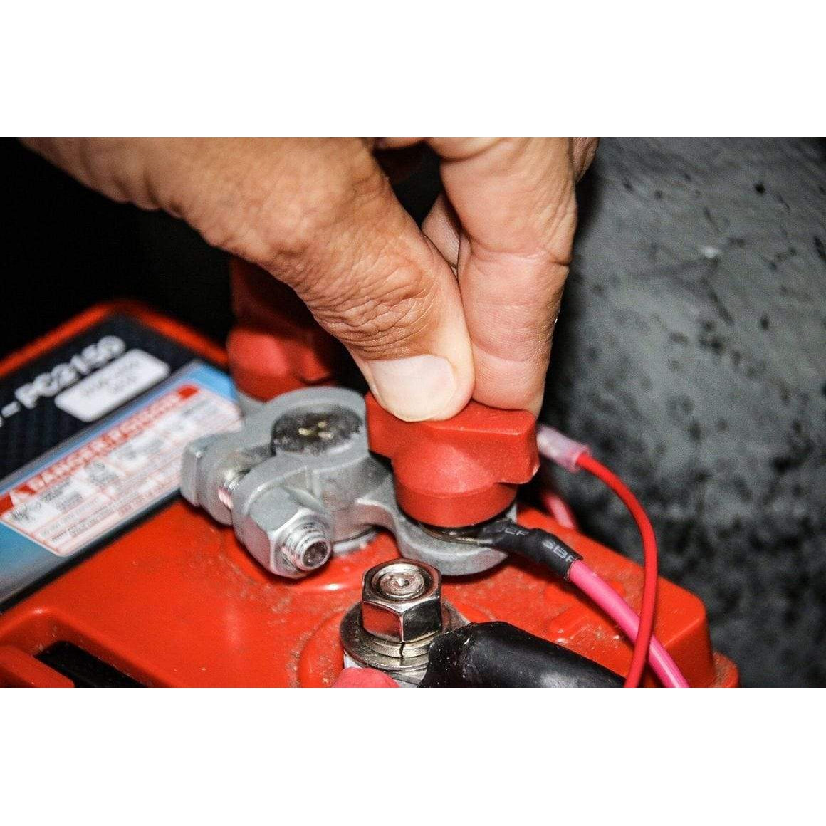 T-H Marine Qualifies for Free Shipping T-H Marine Hydra Battery Terminal Multiplier 3-Position #HYBT-3-DP