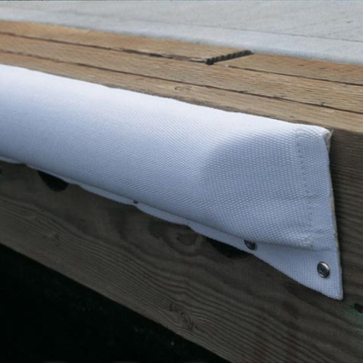 Taylor Made Oversized - Not Qualified for Free Shipping Taylor Made Medium Double Dock Bumper 5' #DDB3.CU50