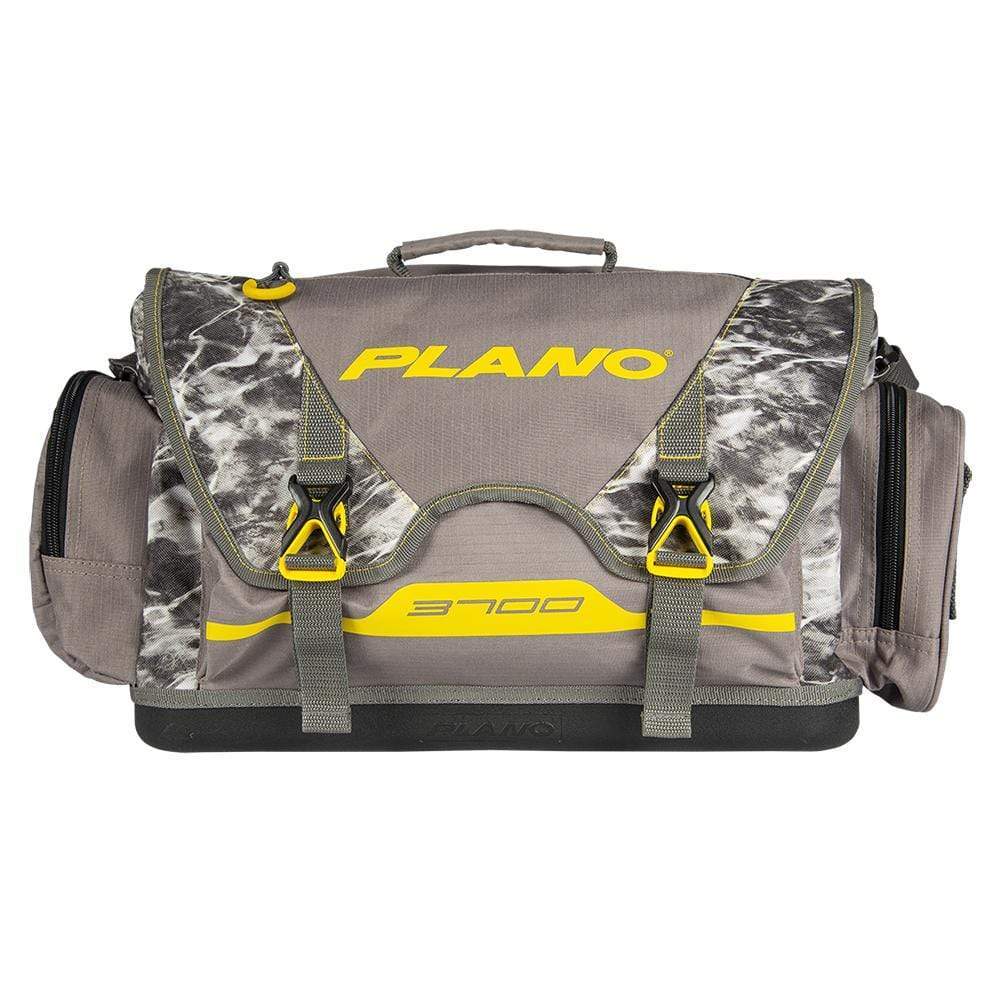 Plano Qualifies for Free Shipping Plano B-Series 3700 Mossy Oak Manta #PLABB3701
